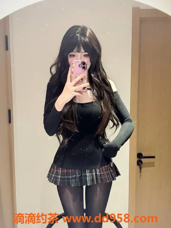 广州楼凤资源信息,天河嫩妹露露，800p享受服务