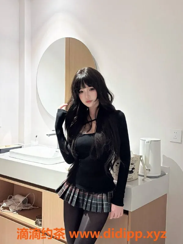 广州楼凤-天河嫩妹露露，800p享受服务