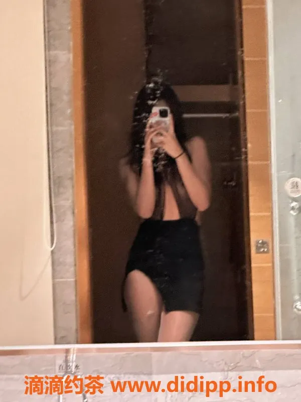 广州楼凤-番禺小兔子，800p御姐服务，尽享蛇吻魅力