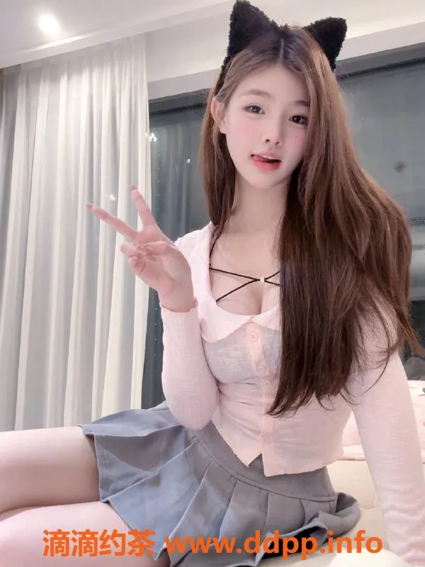 广州楼凤资源信息,天河嫩妹梵梵，1000起，享鸳鸯浴与丝袜服务