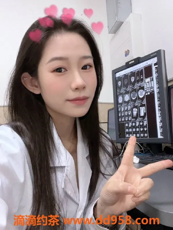 深圳楼凤-宝安北北，800元享鸳鸯浴服务！