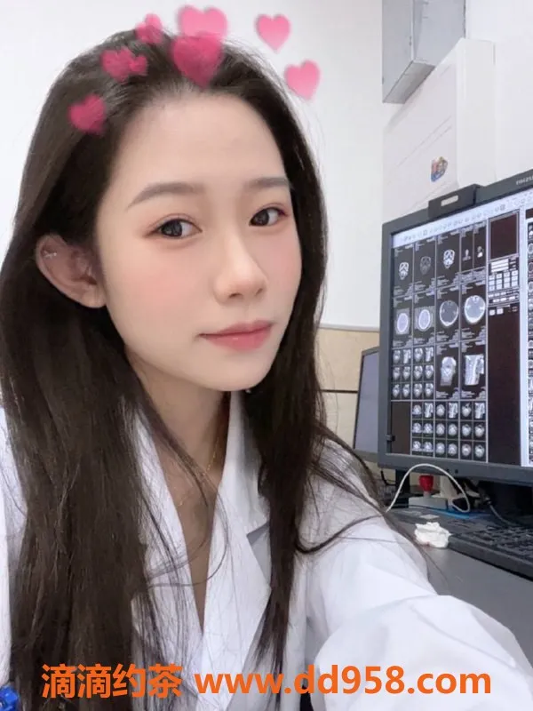 深圳楼凤-宝安北北，800元享鸳鸯浴服务！