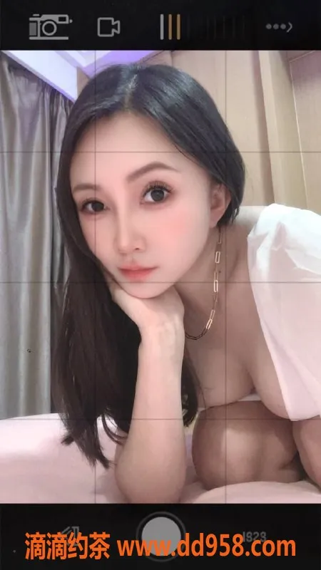 深圳楼凤-罗湖熟女钱佳旎，大波制服诱惑，600P超值体验