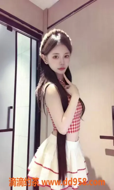 广州楼凤-天河糖宝，600元服务，视频验证，学妹风范