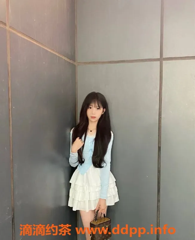 深圳楼凤-深圳福田椰汁，1300元嫩妹外出服务