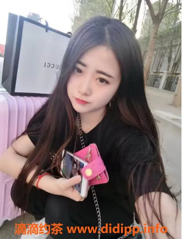 深圳楼凤资源信息,龙岗多多26岁，160cm，服务好价位亲民