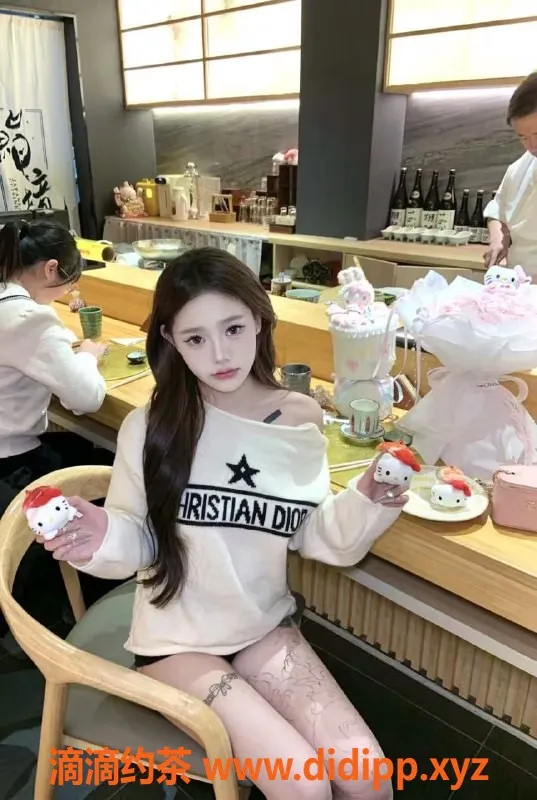 无锡楼凤-梁溪区幼萝莉，163cm，43kg，2200p陪浴服务