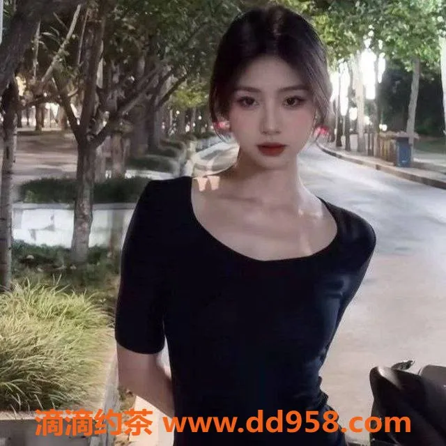 兰州楼凤-川妹子可儿，21岁，身高170，1300元服务