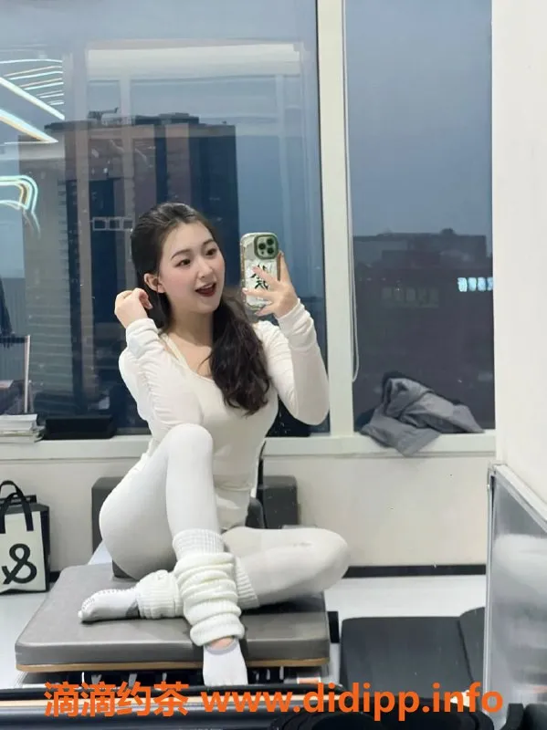 常州楼凤-常州周周 22岁163cm90斤C罩杯 6起