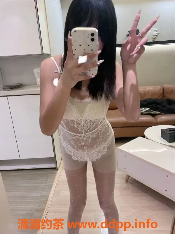 成都楼凤-武侯区悦儿，嫩妹6P，服务实在