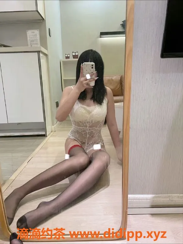 成都楼凤-武侯区悦儿，嫩妹6P，服务实在