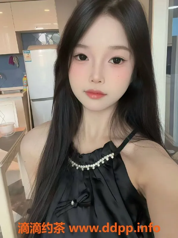 广州楼凤-越秀嫩妹颍心，700元鸳鸯浴服务等你来体验