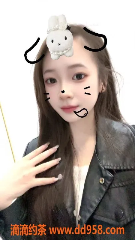 广州楼凤-白云区嫩妹小嘉嘉，水费400p极品体验