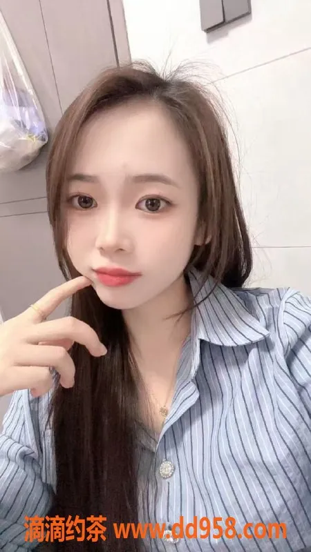 广州楼凤-白云区嫩妹小嘉嘉，水费400p极品体验