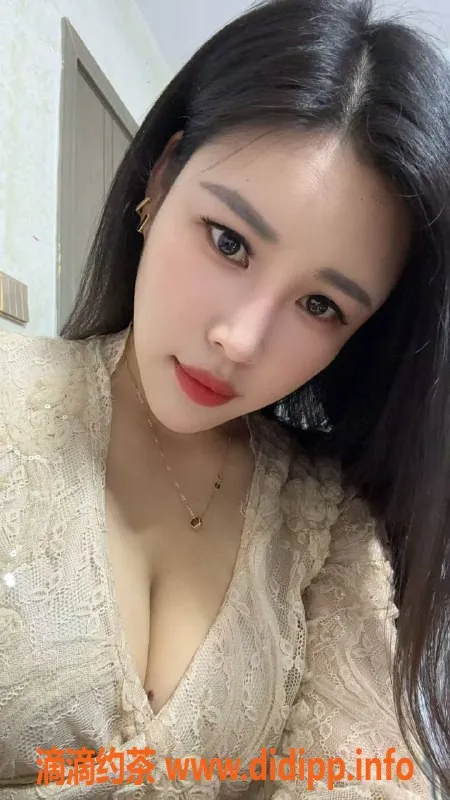 广州楼凤-天河少妇双双，水费400p，服务好评如潮