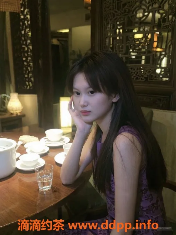 深圳楼凤资源信息,深圳龙华嫩妹小云，700起，舌吻服务