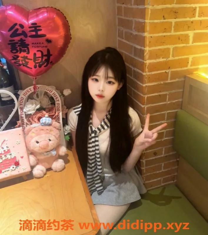 深圳楼凤-福田御姐小面，1000P起，舌吻制服诱惑