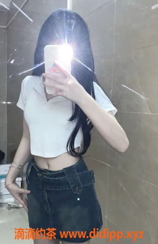 成都楼凤-成都兼职嫩妹米琪，155cm 80斤 18岁