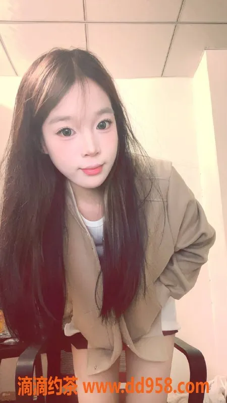 深圳楼凤-福田小敏，18岁160b，45kg嫩妹服务