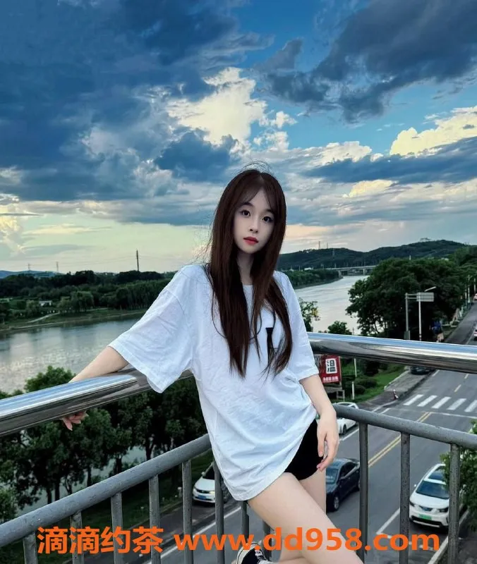 深圳楼凤-南山小可儿，1398元享女友般服务