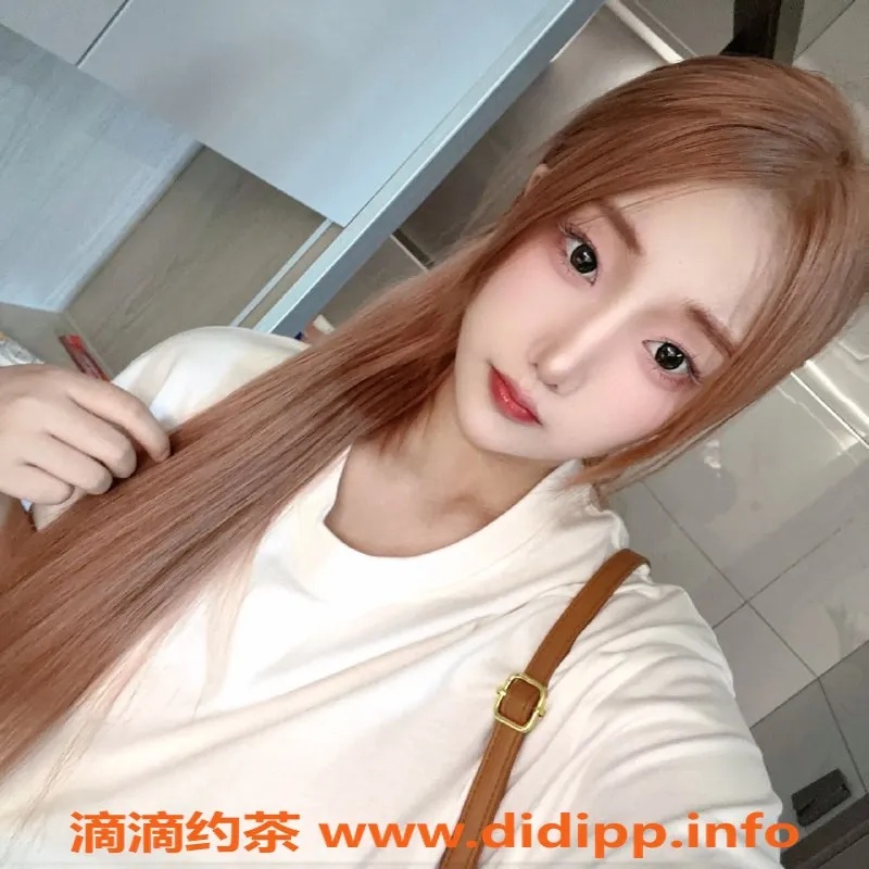 杭州楼凤资源信息,萧山右右，巨乳嫩妹，包夜包时服务