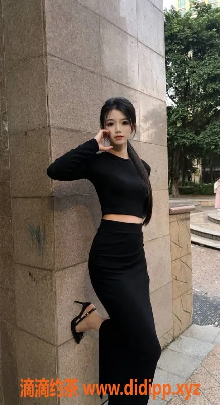 东莞楼凤-常平妍希，700元超值服务，身材出众