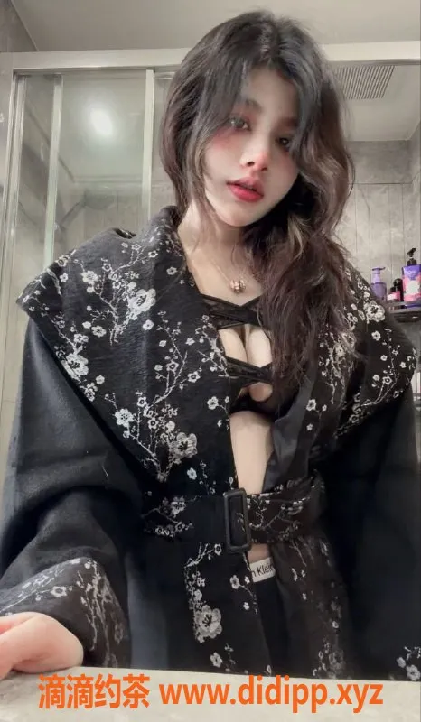 深圳楼凤-宝安囡囡，价格700，提供多种服务