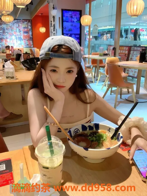 深圳楼凤-南山瑶瑶（小护士），1200元双修，嫩妹服务