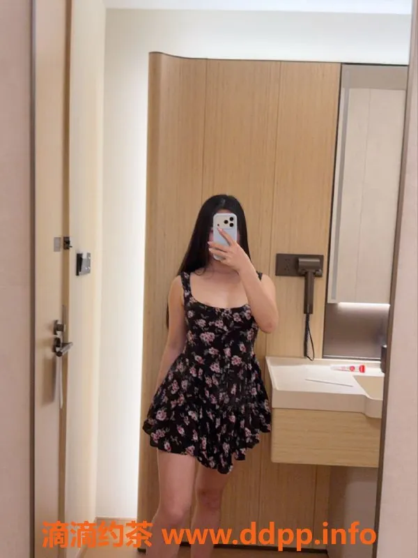 广州楼凤-天河嫩妹格格，水费600p，体验不容错过！