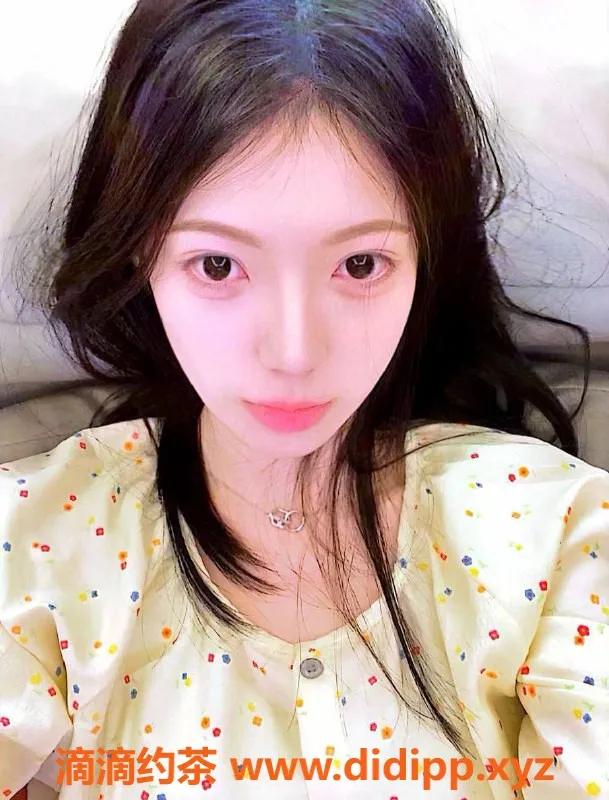 赣州楼凤-赣州草莓 168cm 48kg 乖巧美女等你来体验