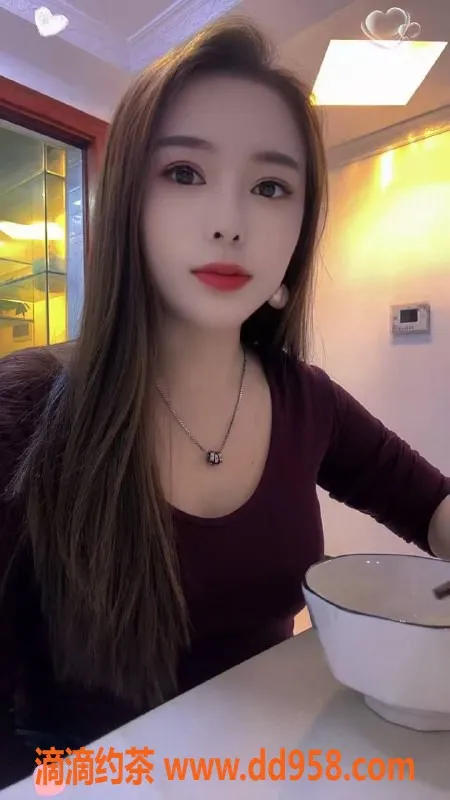 深圳抓龙筋-惠阳甜甜，25岁诱惑美媚，身高162cm体验不一样的按摩套餐！