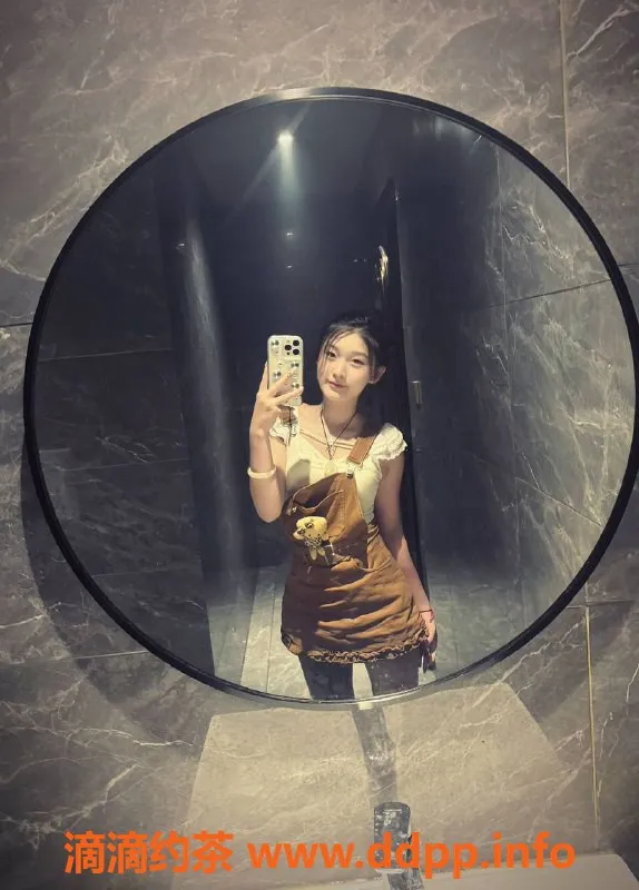 深圳楼凤-深圳龙华岁岁酱，800p嫩妹等你体验