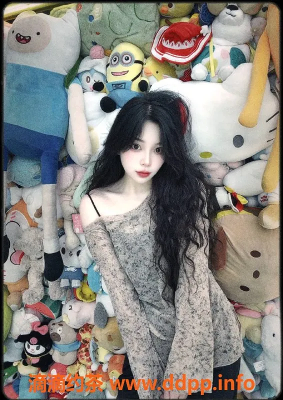 郑州楼凤-管城区飘飘，26岁，160cm，48kg，热情服务