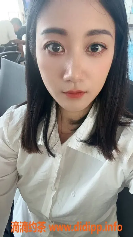 郑州楼凤-小苹果 - 168cm少妇，28岁，36C，超值服务等你来调教！