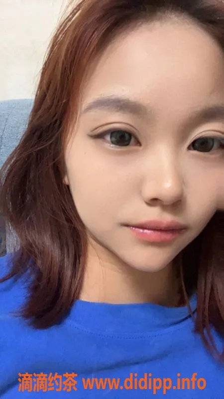 成都楼凤资源信息,19岁娇小嫩妹枫花恋，500元体验独特服务