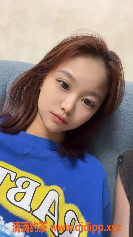 成都楼凤-19岁娇小嫩妹枫花恋，500元体验独特服务