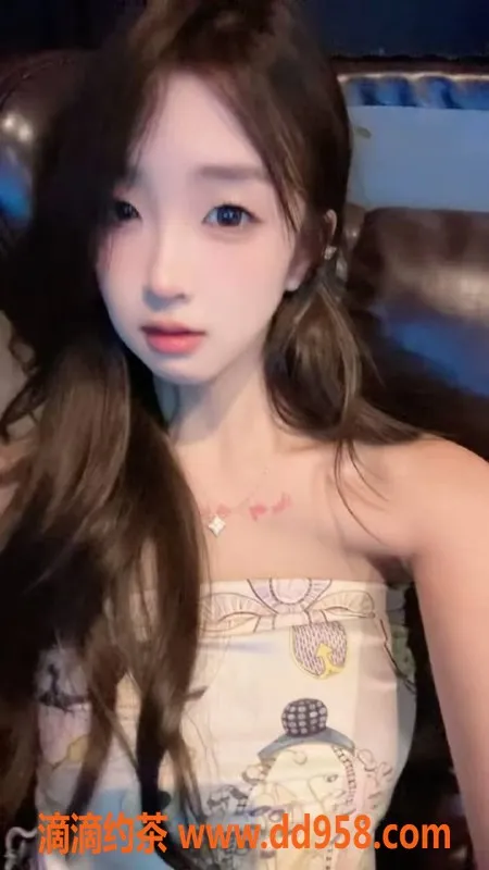 深圳楼凤-龙华晶晶，热情鸳鸯浴服务，1000起