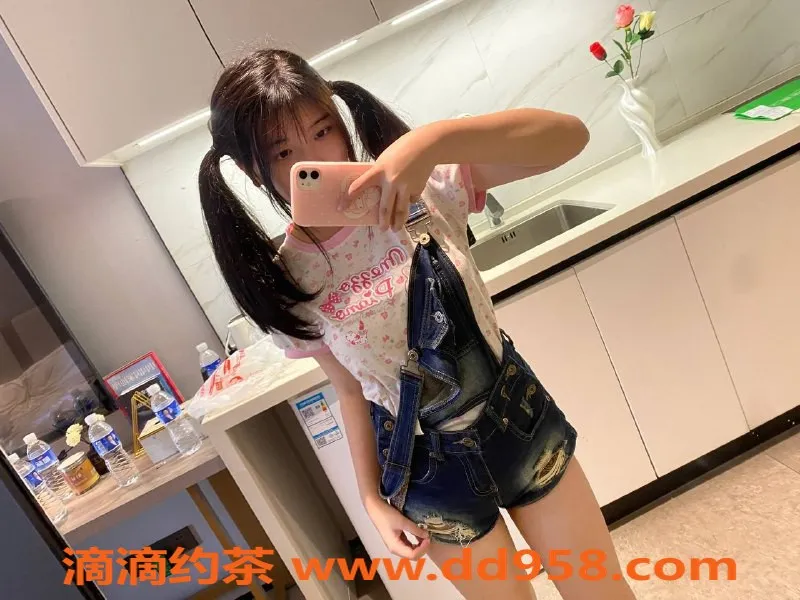 深圳楼凤-龙华嫩妹熊熊酱，800P起，全套服务！