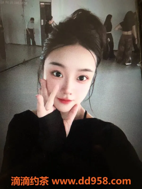 深圳楼凤资源信息,龙岗御姐赛赛，700元体验诱惑服务