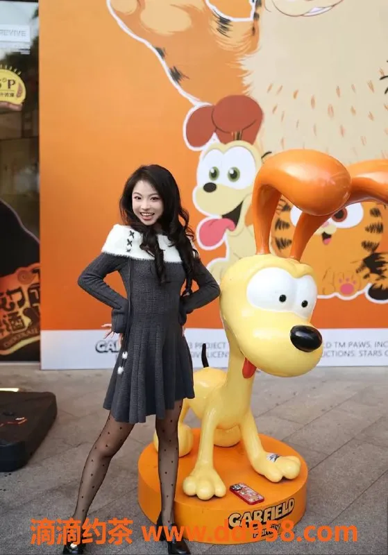 赣州楼凤-岳阳楼钻石，嫩滑大学生，服务多样