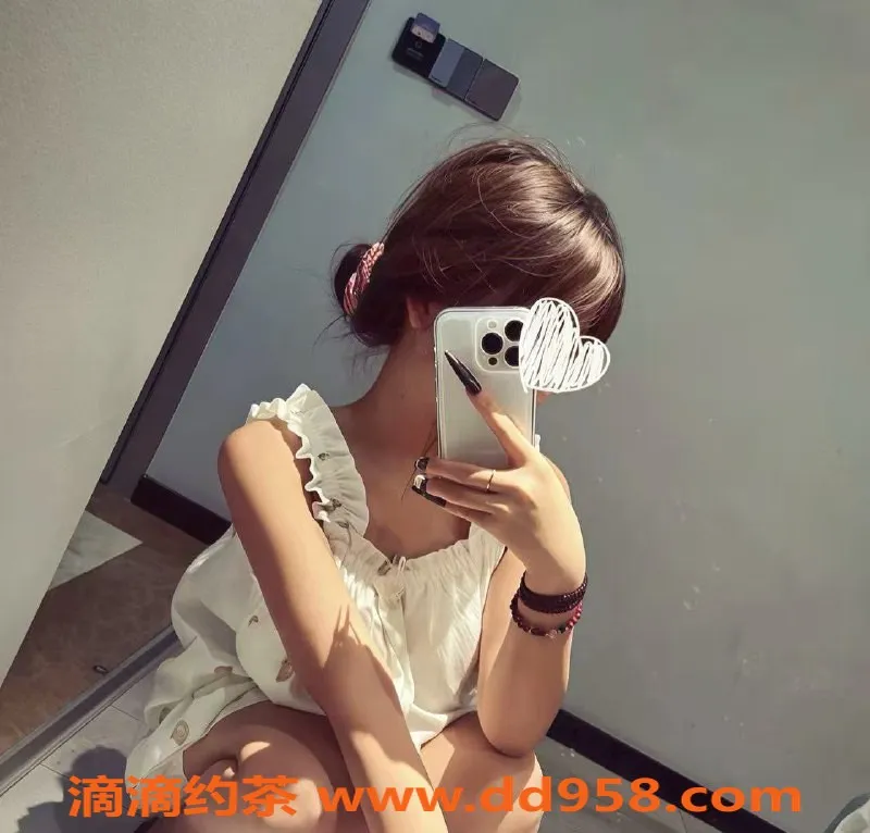 广州楼凤-天河嫩妹钱多多，500水费尽享COS服务