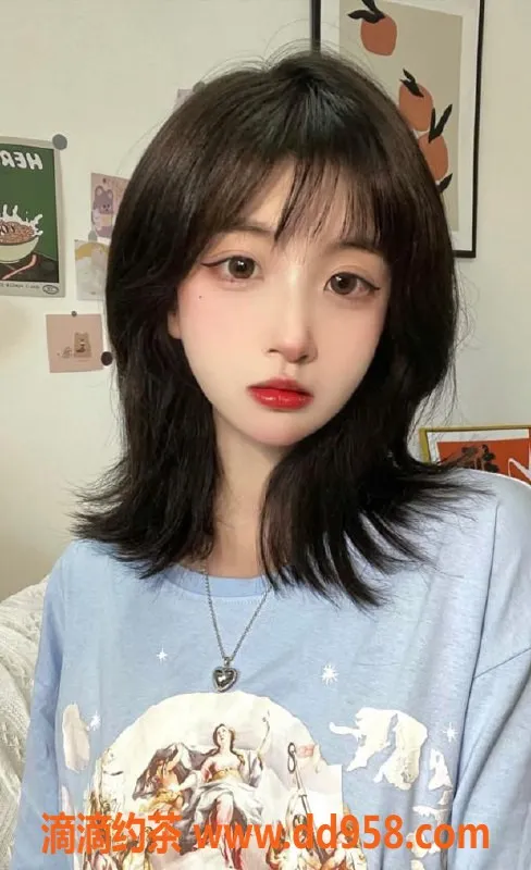 广州楼凤资源信息,天河麦兜，800价格，嫩妹鸳鸯浴体验