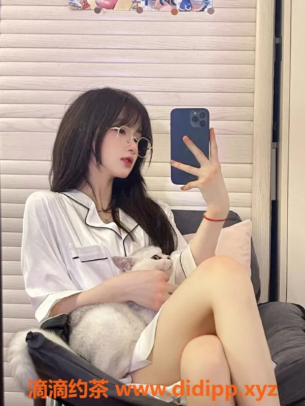 广州楼凤-天河麦兜，800价格，嫩妹鸳鸯浴体验