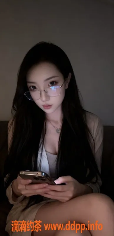 无锡楼凤-19岁粉嫩少女，170大长腿，东岭特惠