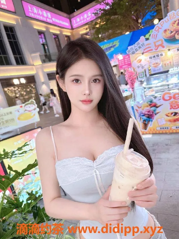 广州楼凤-天河小样❤️，800p水费，澳门名师服务