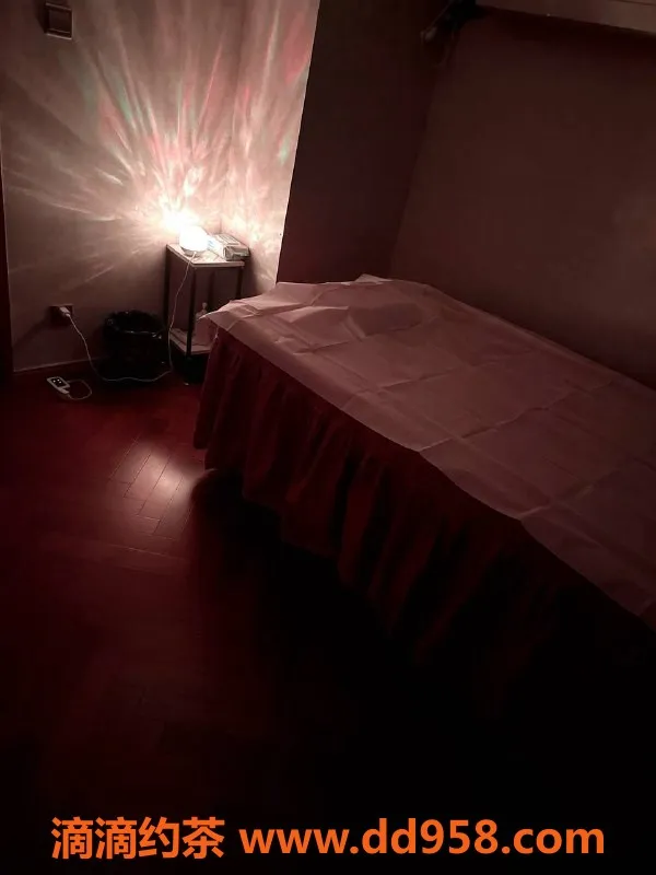 上海抓龙筋-闵行00后美女，抓龙筋+丝足服务，498起