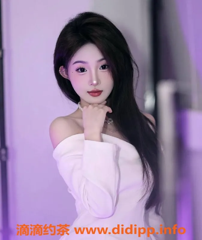 广州楼凤-番禺嫩妹妙妙，水费750P，来体验吧！