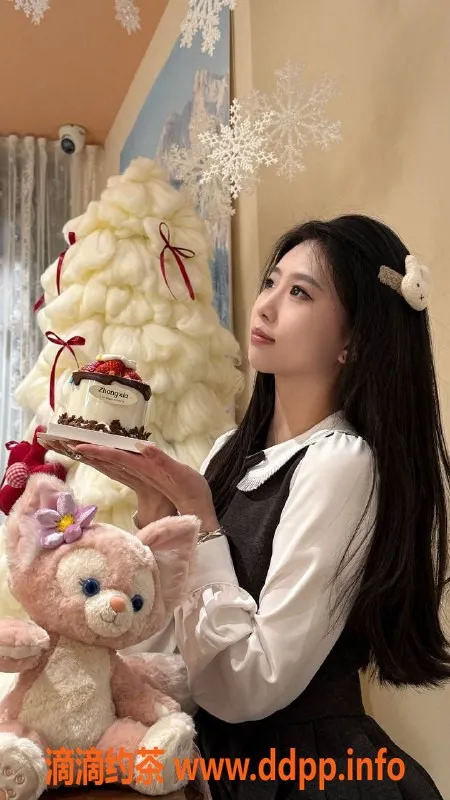 广州楼凤-天河小龙女，大胸嫩妹600p