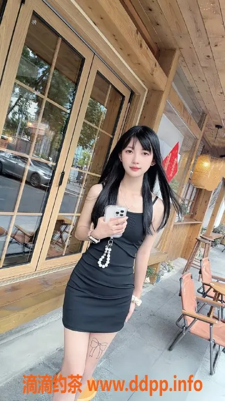 广州楼凤-天河小雨，清纯可爱嫩妹，700p服务等你来体验