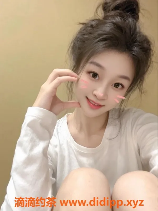 广州楼凤-天河御姐静怡，600元舌吻服务